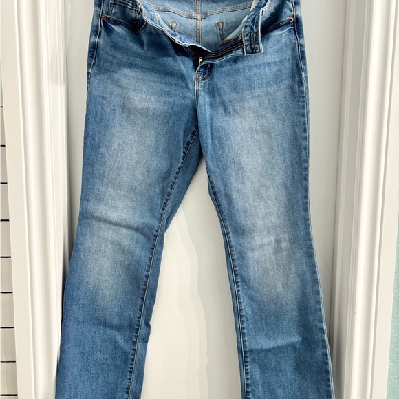 Old Navy Medium Blue Boot Cut Jeans - Picture 2 of 4